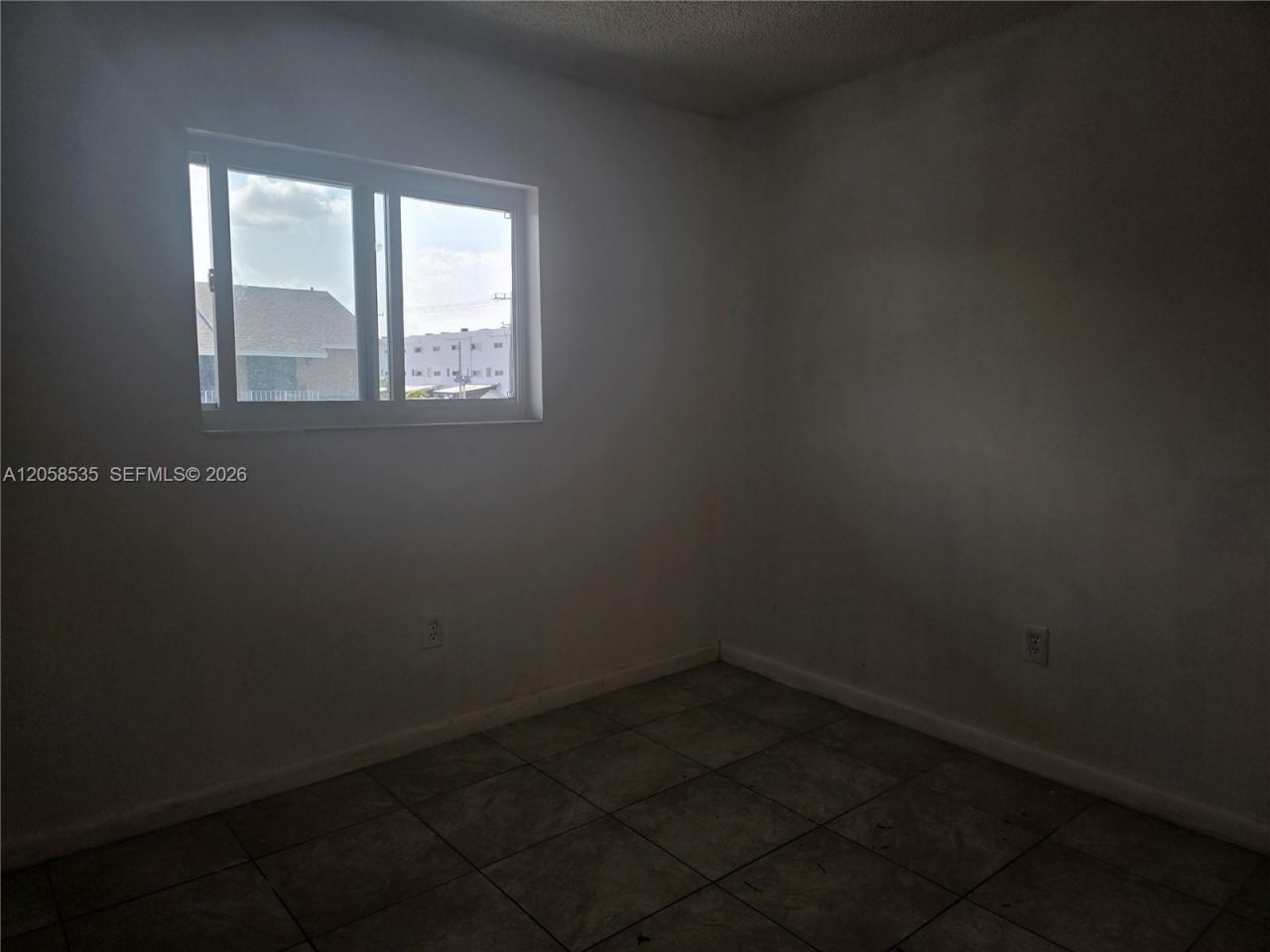 5525 W 24th Way , Unit 11, Hialeah, FL 33016 Photo