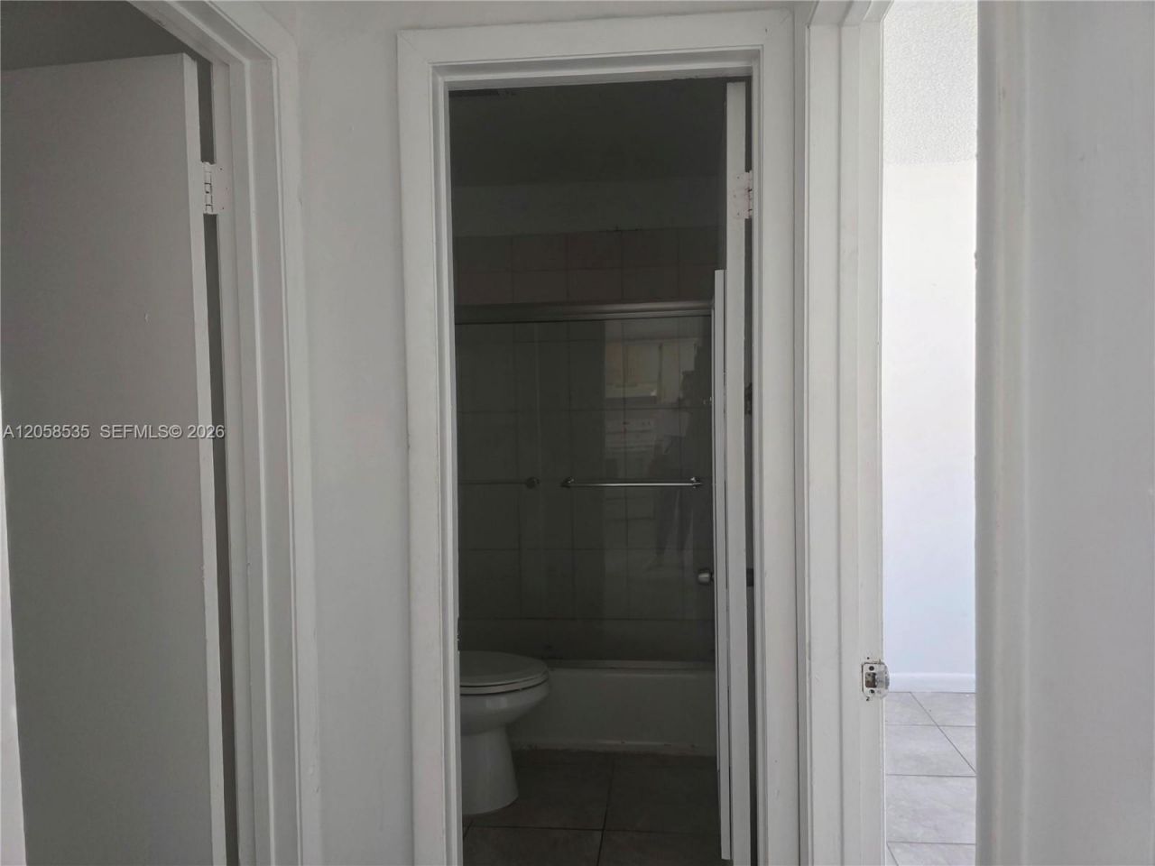 5525 W 24th Way , Unit 11, Hialeah, FL 33016 Photo