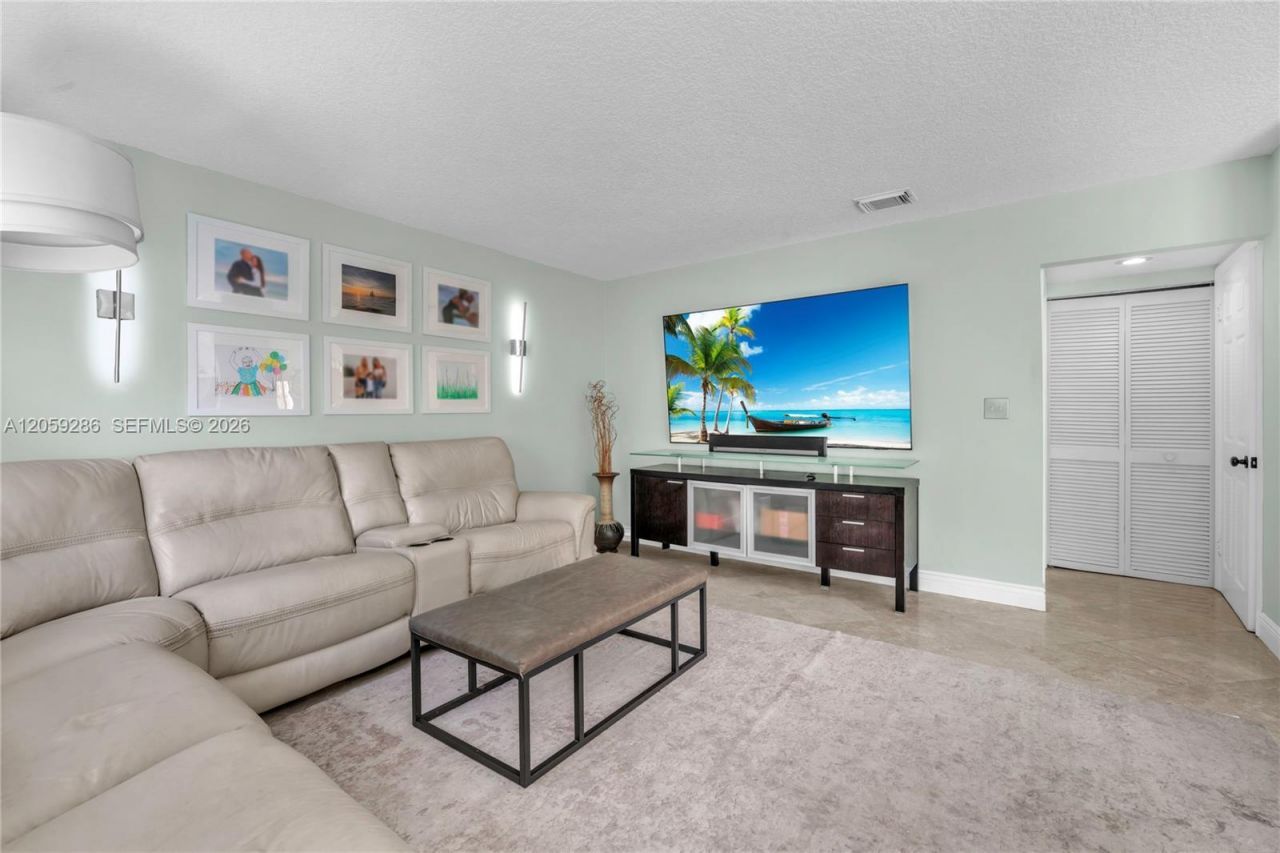 6040 NW 44th Lane, Coconut Creek, FL 33073 Photo