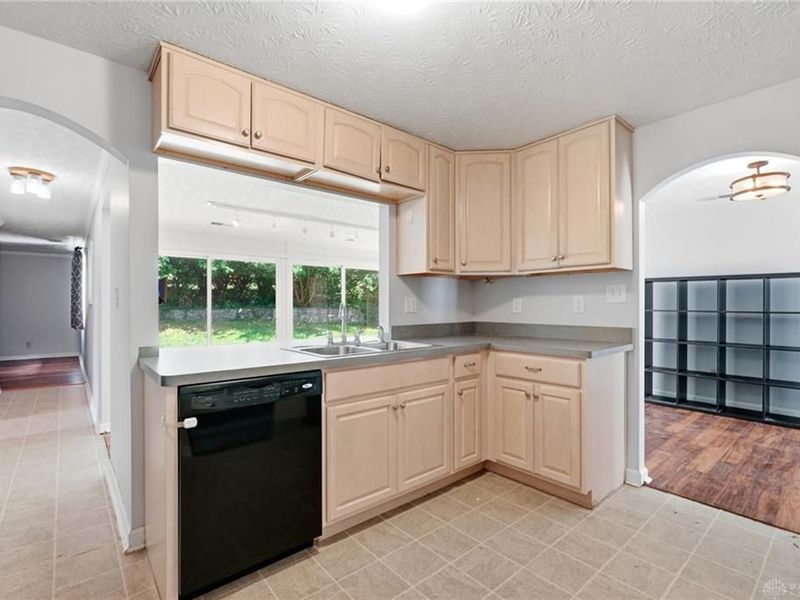111 Westhaven Drive, Kettering, OH 45429 Photo 18