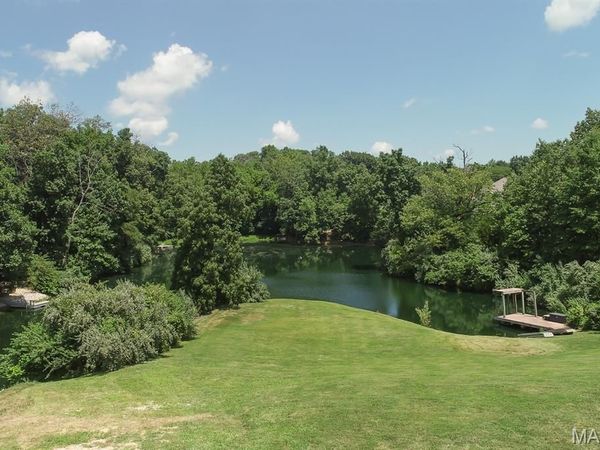 120 Fortress Drive, O'Fallon, IL 62269