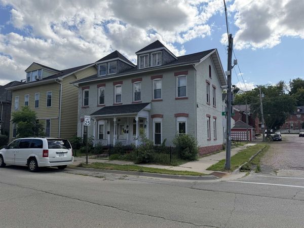 1591 Main Street, Dubuque, IA 52001
