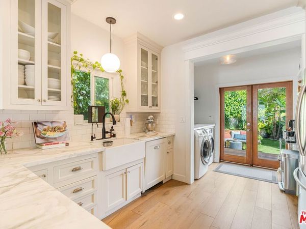 416 Brooks Avenue, Venice, CA 90291