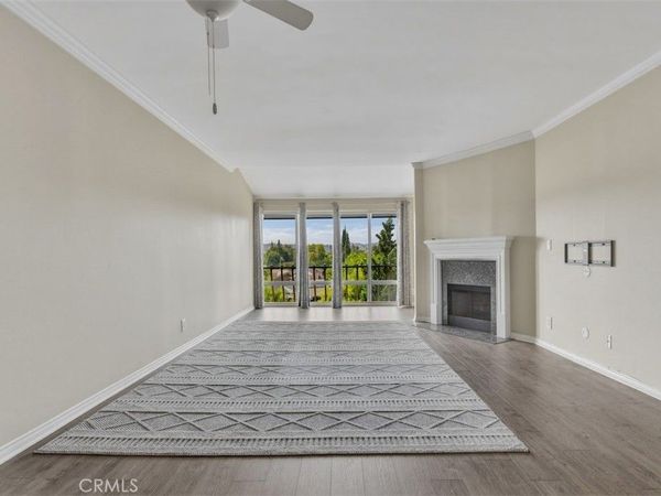 12830 Burbank, Unit 305, Valley Village, CA 91607