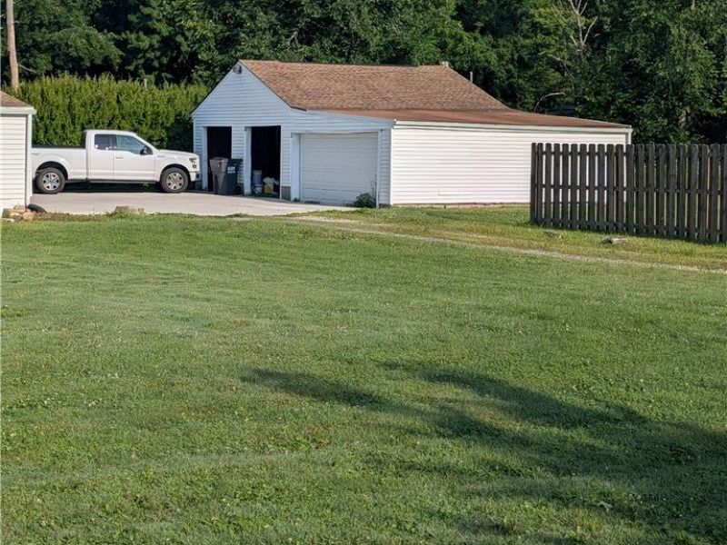 9366 Kirk Road, North Jackson, OH 44451 Photo 4