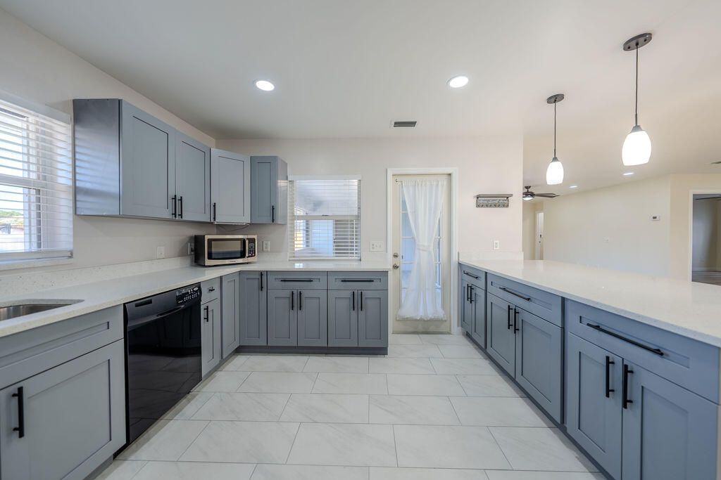 651 SE Degan Drive, Port Saint Lucie, FL 34983 Photo