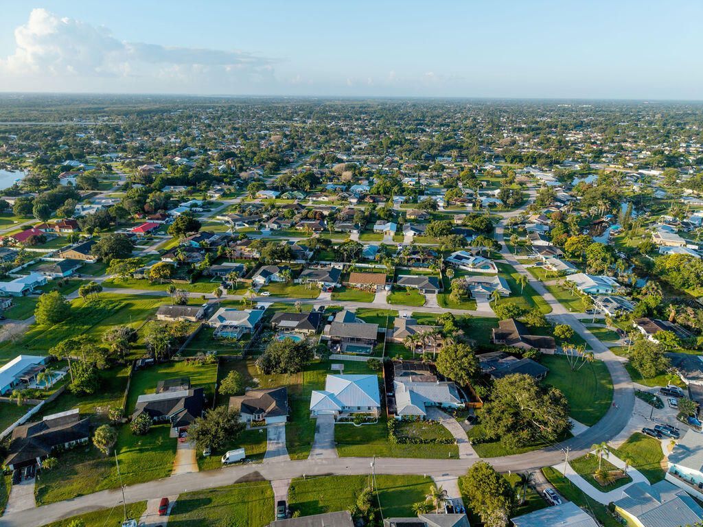 651 SE Degan Drive, Port Saint Lucie, FL 34983 Photo