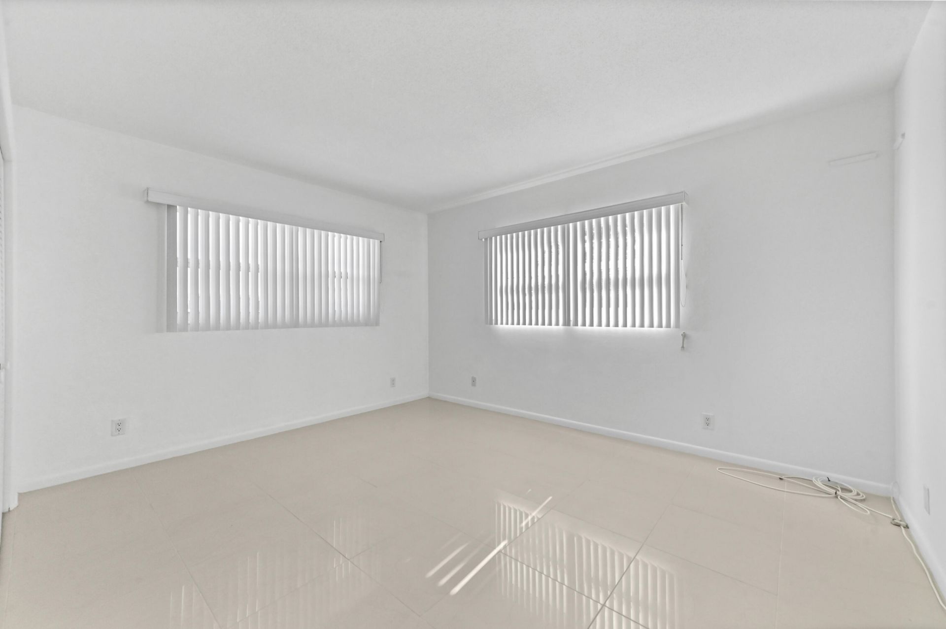 2755 NE 28th Avenue, Unit F-1, Lighthouse Point, FL 33064 Photo