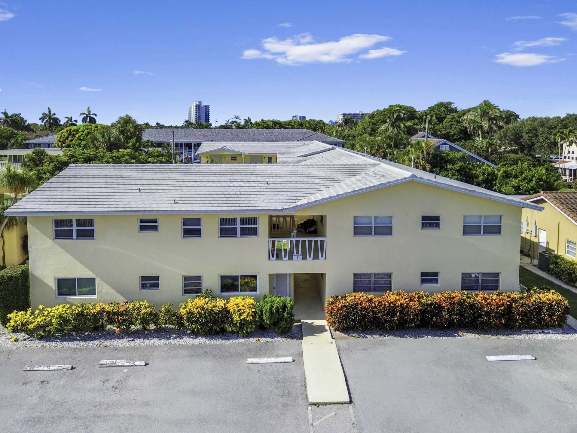 2755 NE 28th Avenue, Unit F-1, Lighthouse Point, FL 33064 Photo