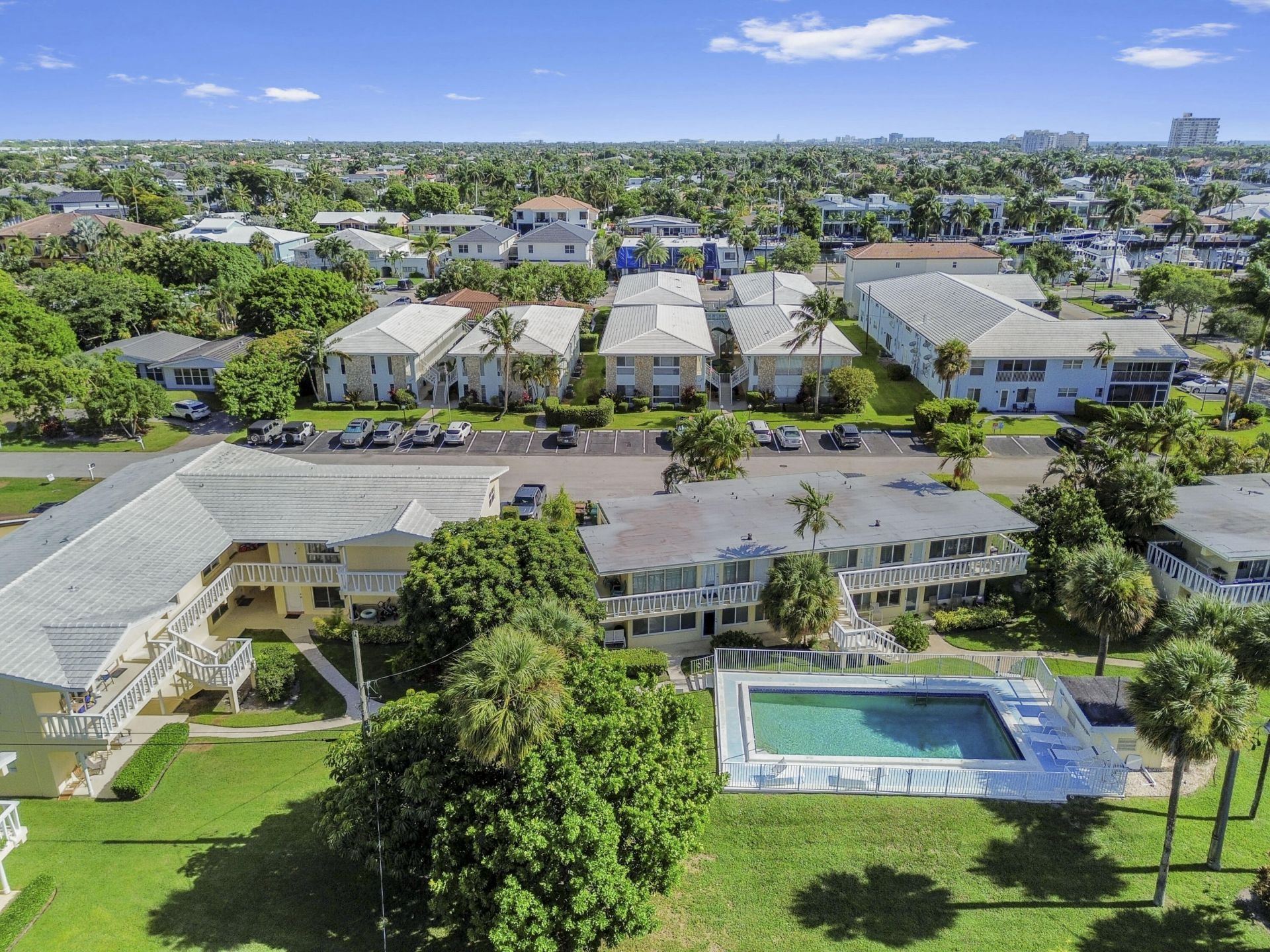 2755 NE 28th Avenue, Unit F-1, Lighthouse Point, FL 33064 Photo