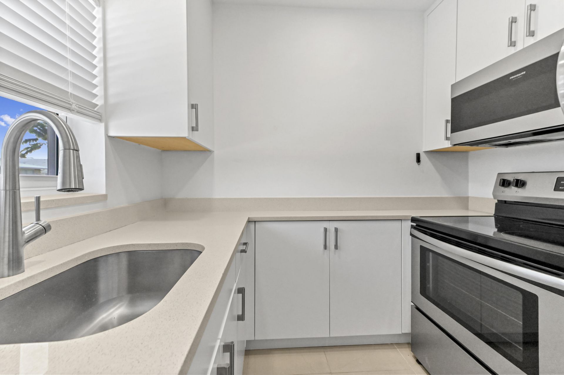 2755 NE 28th Avenue, Unit F-1, Lighthouse Point, FL 33064 Photo