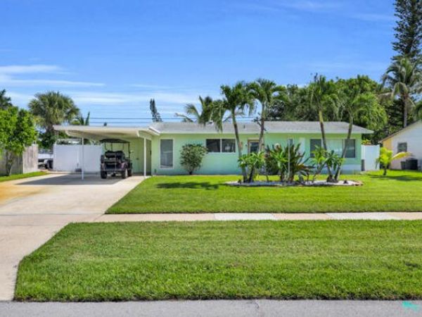 804 N Cinnamon Road, North Palm Beach, FL 33408