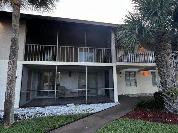 4215 S 57th Avenue, Unit E, Greenacres, FL 33463