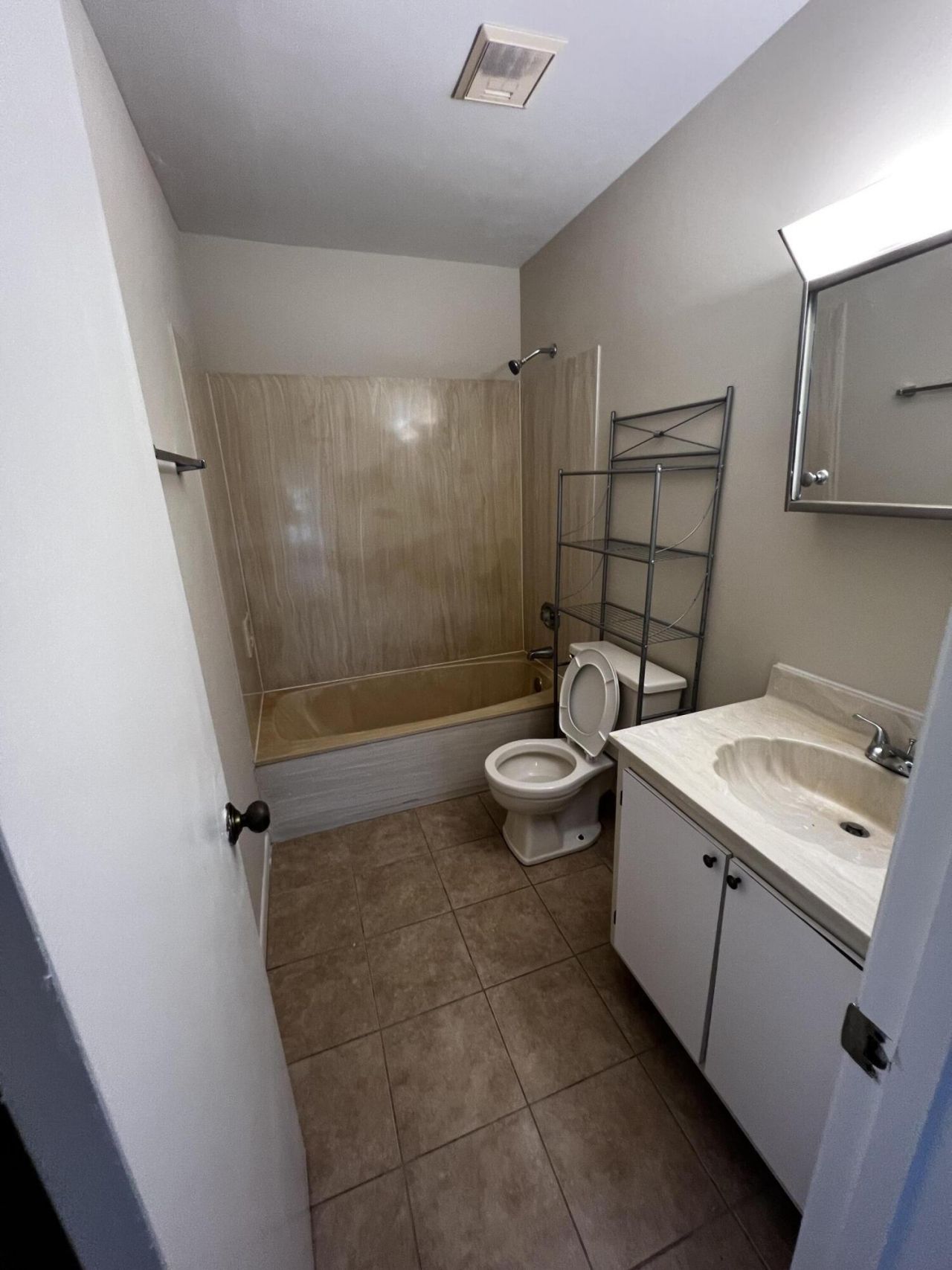 4215 S 57th Avenue, Unit E, Greenacres, FL 33463 Photo