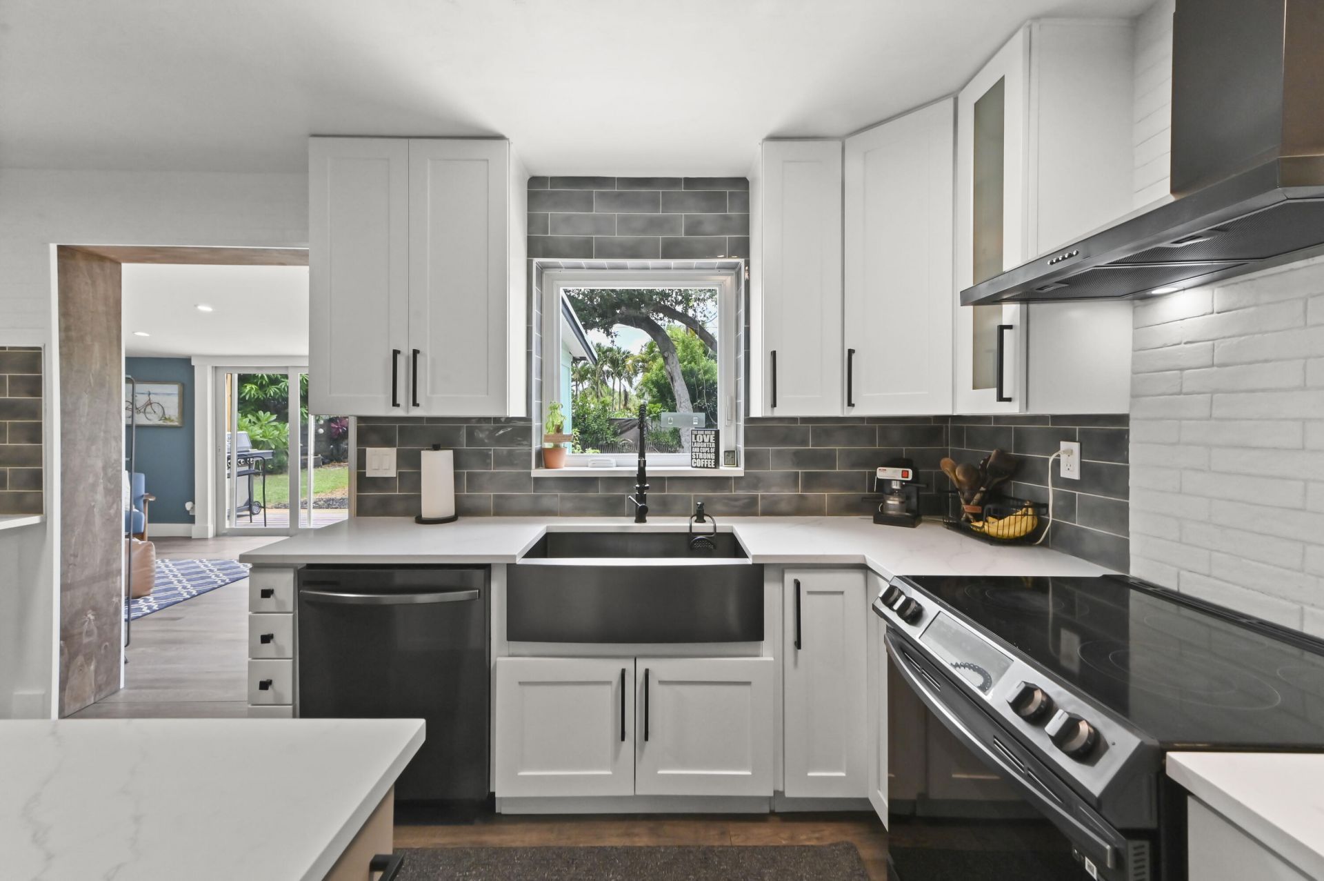 415 Park Avenue, Lake Park, FL 33403 Photo