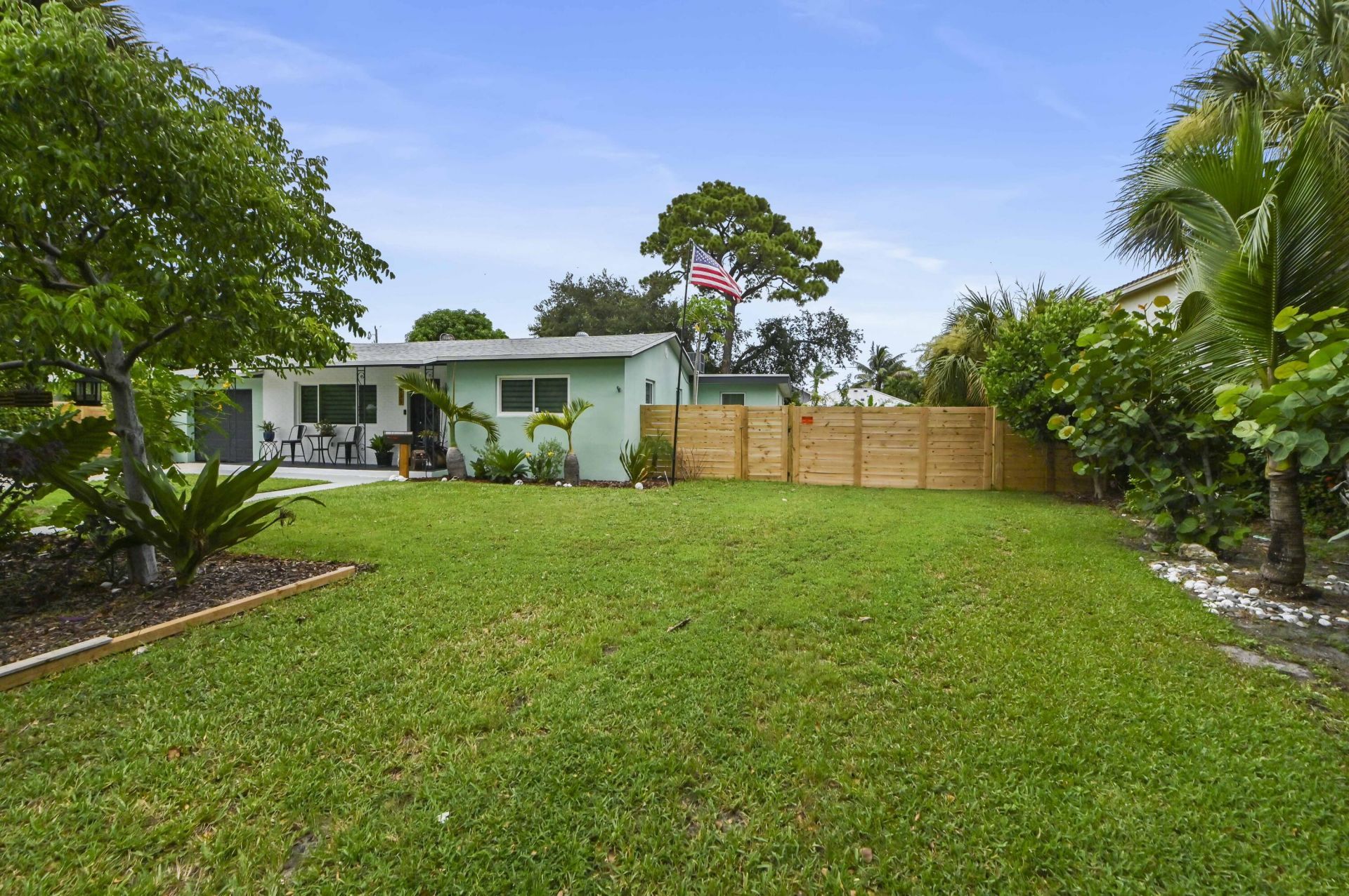 415 Park Avenue, Lake Park, FL 33403 Photo