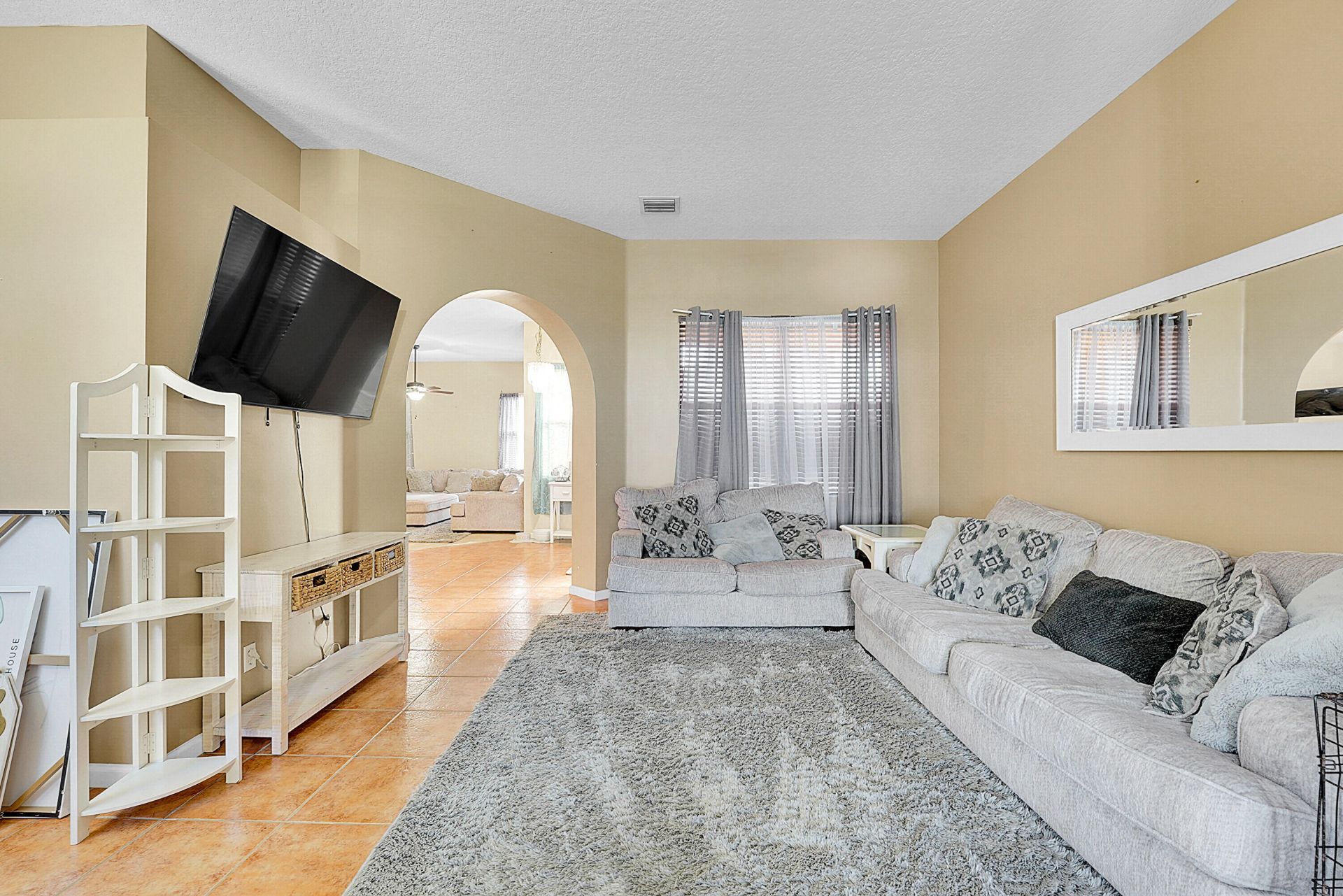 6173 NW East Deville Circle, Port Saint Lucie, FL 34986 Photo