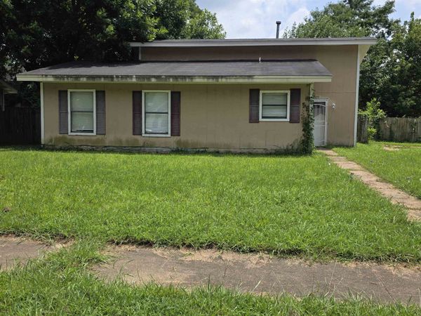 2439 DURHAM DR, Memphis, TN 38127