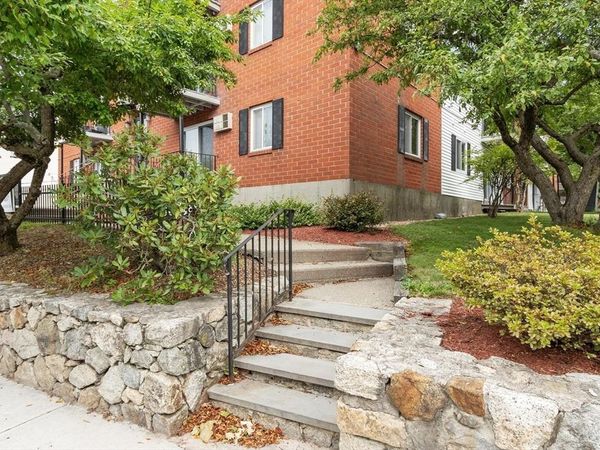 56 Edgeworth, Unit #3, Worcester, MA 01605