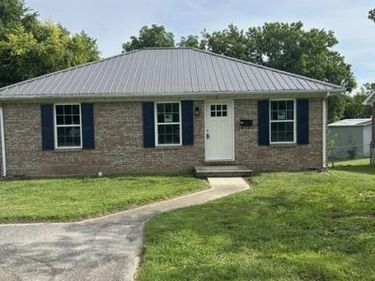 909 E Irvine Street, Richmond, KY 40475