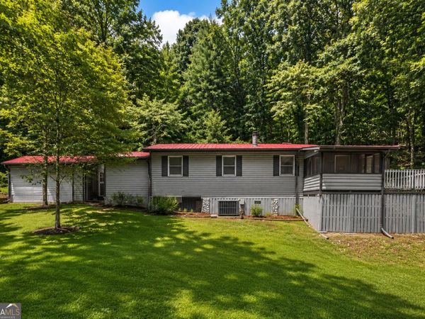2261 Paradise Valley Road, Cleveland, GA 30528