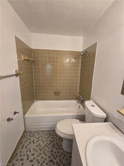 1830 Maravilla Ave, Unit 612, Fort Myers, FL 33901 Photo