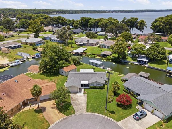 1631 CANAL COURT , TAVARES, FL 32778