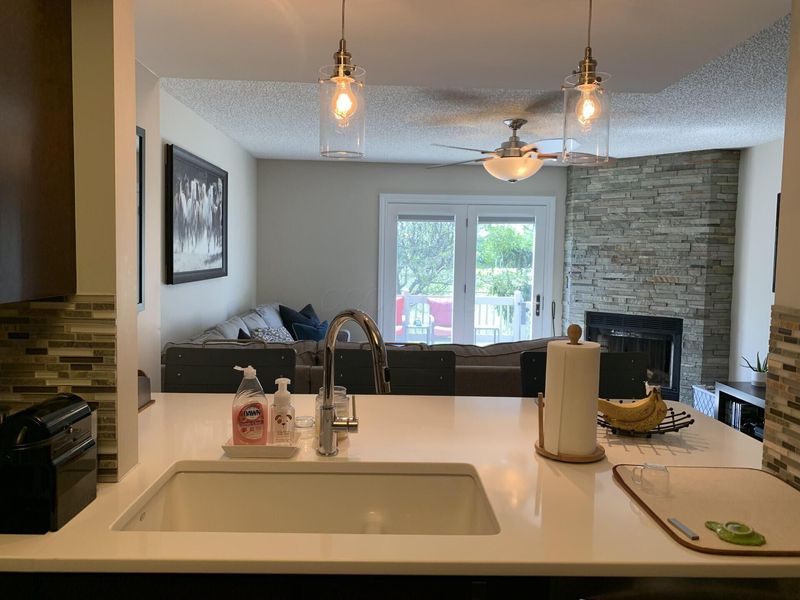 5609 Barney Lane , Unit 40E, Columbus, OH 43235 Photo 8