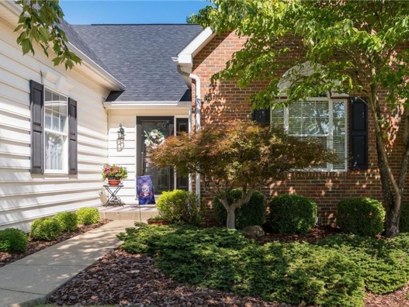 2958 Eagle Crest Drive, Zanesville, OH 43701 Photo 4