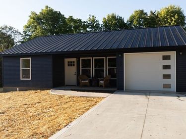 22 Summit Avenue, Shelby, OH 44875