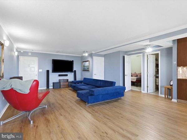 8350 GREENSBORO DRIVE, Unit 1017, MCLEAN, VA 22102