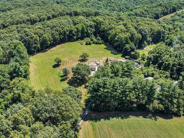 130 CLEARFIELD LANE, READING, PA 19608