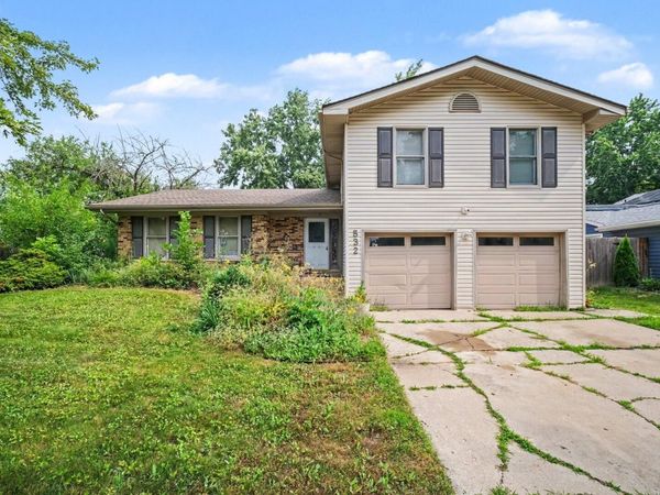 532 Carlyle Lane , Bolingbrook, IL 60440