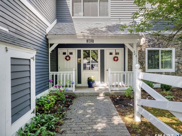 202 Windgate, Unit E, Monroe, CT 06468
