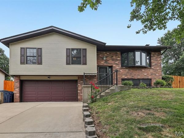 1326 Apollo Drive, Arnold, MO 63010
