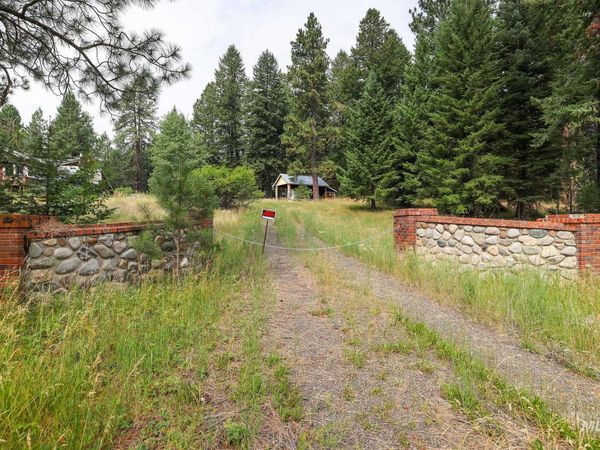 2165 West Mountain Rd, Donnelly, ID 83615