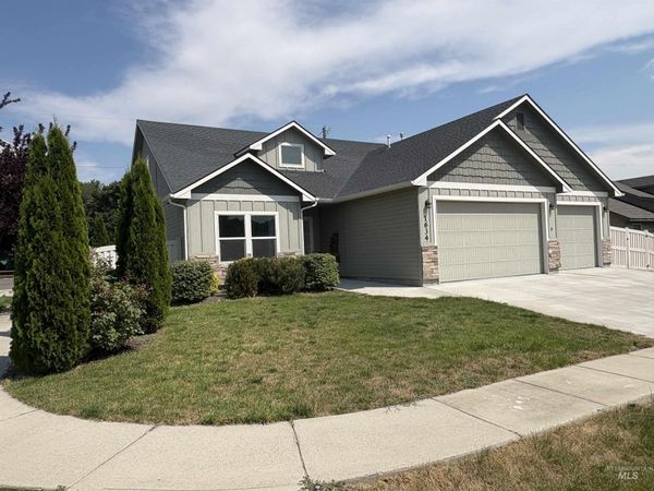 1634 Oak Ave, Fruitland, ID 83619