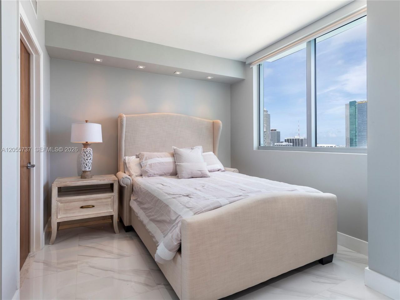 92 SW 3rd St , Unit 3901, Miami, FL 33130 Photo