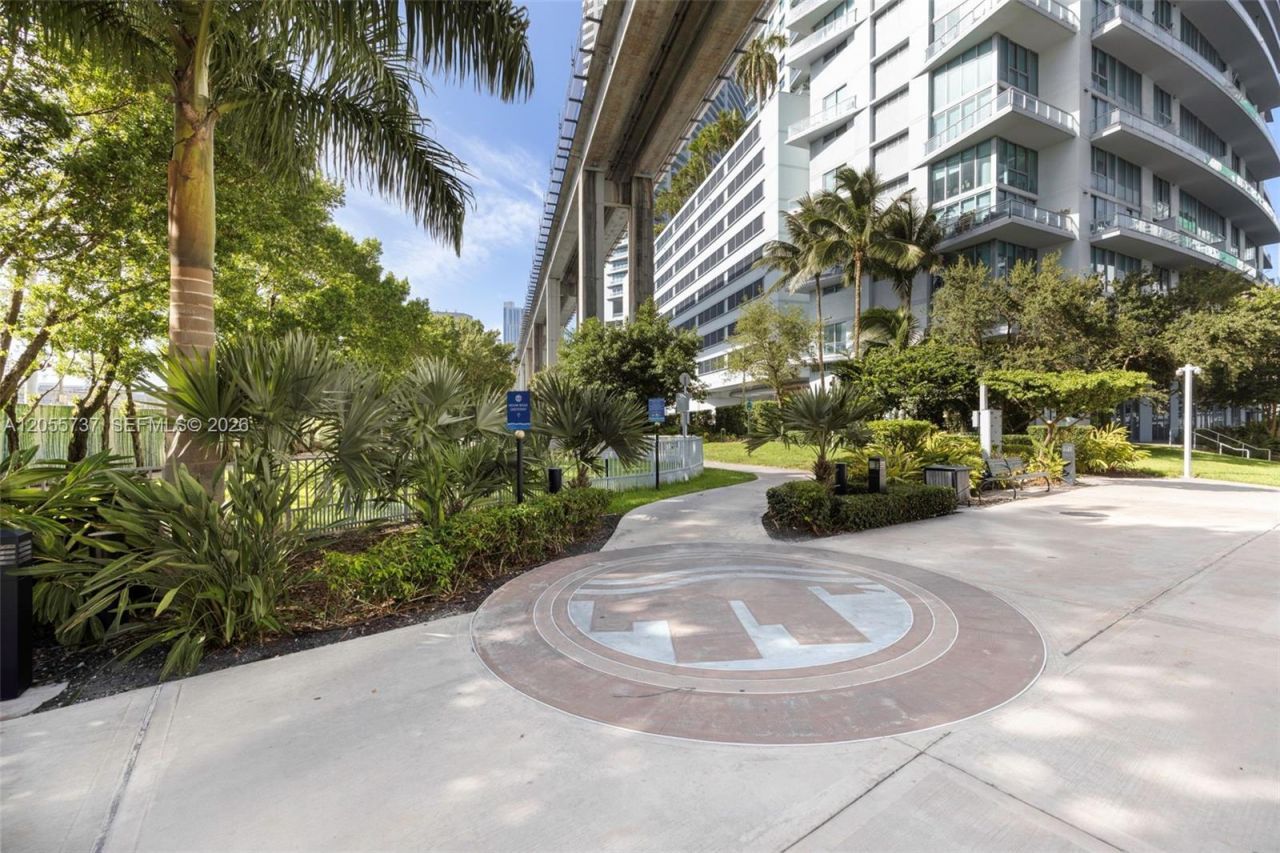92 SW 3rd St , Unit 3901, Miami, FL 33130 Photo