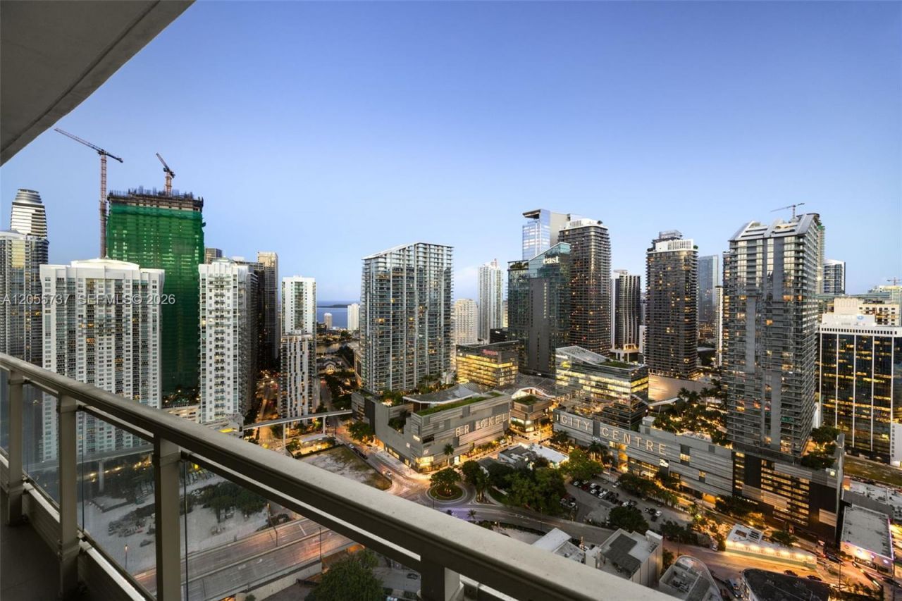 92 SW 3rd St , Unit 3901, Miami, FL 33130 Photo
