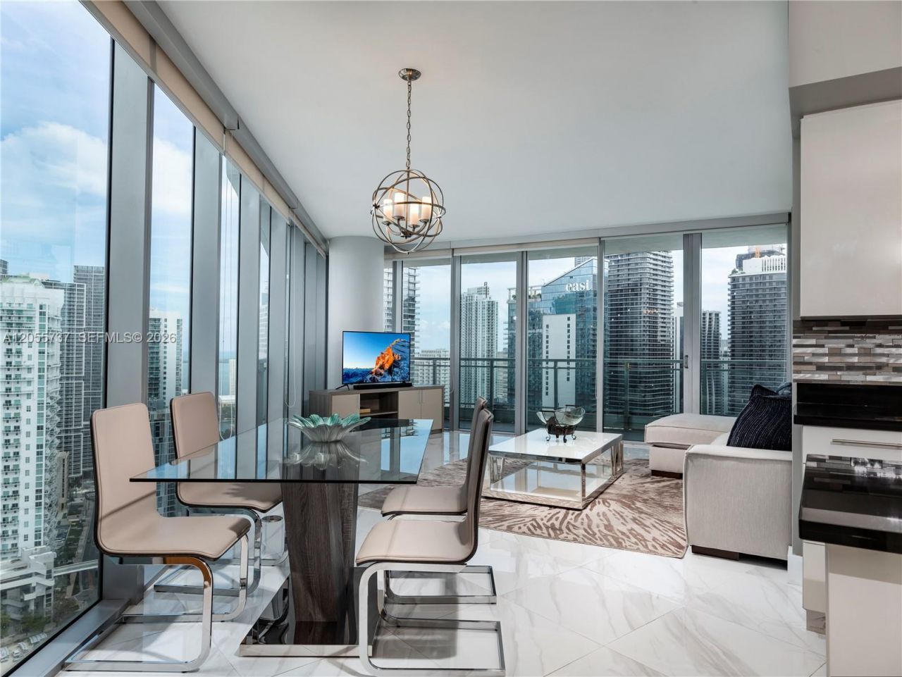 92 SW 3rd St , Unit 3901, Miami, FL 33130 Photo