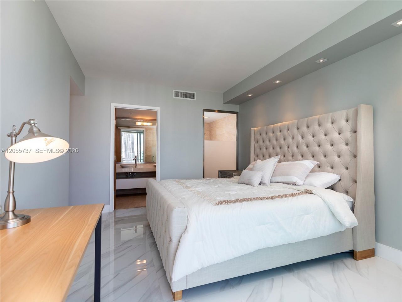 92 SW 3rd St , Unit 3901, Miami, FL 33130 Photo