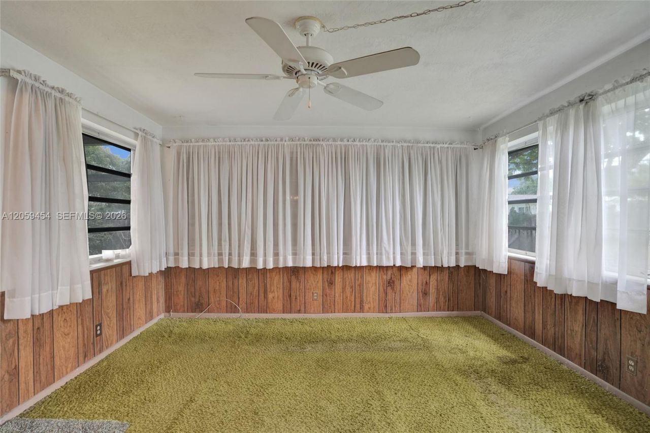 420 SW 71st Way, Pembroke Pines, FL 33023 Photo