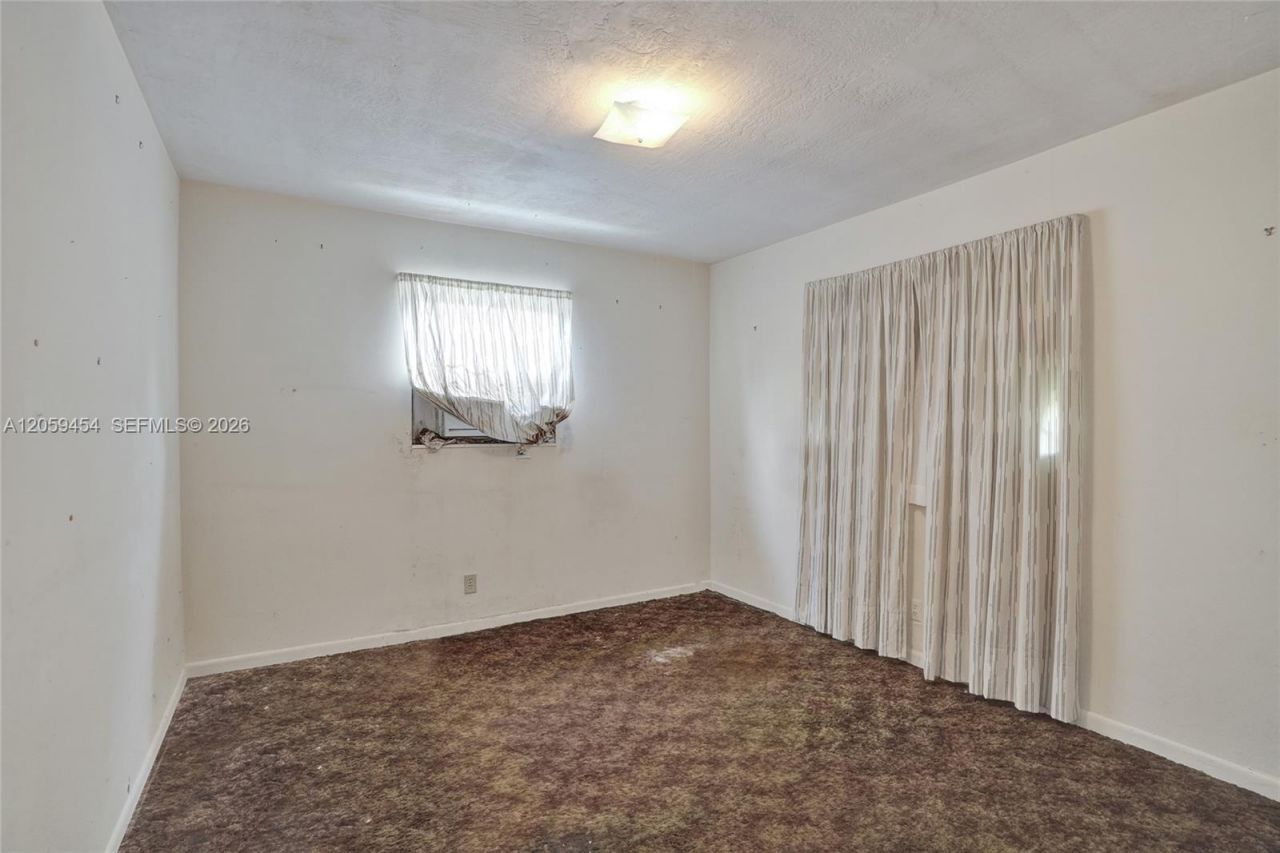 420 SW 71st Way, Pembroke Pines, FL 33023 Photo