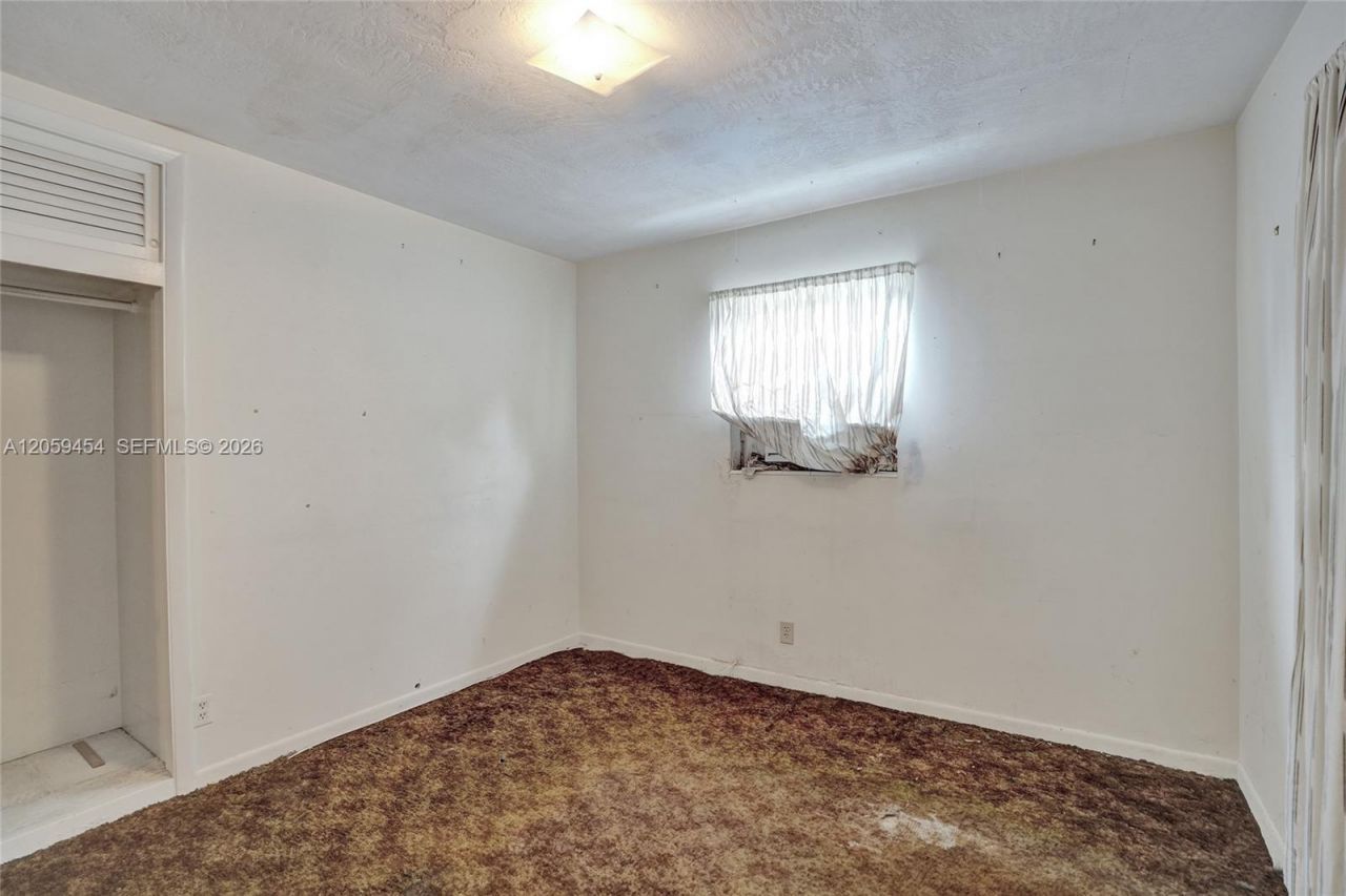 420 SW 71st Way, Pembroke Pines, FL 33023 Photo