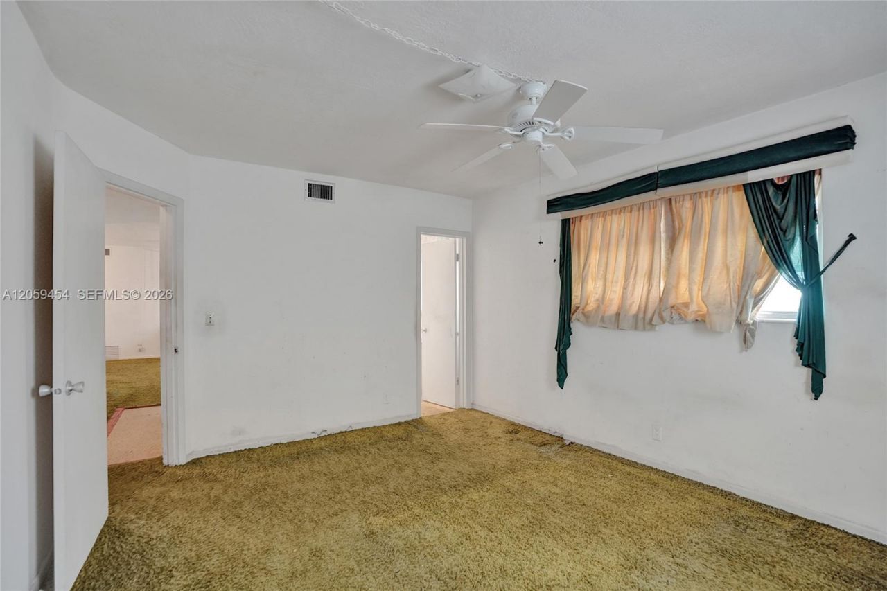 420 SW 71st Way, Pembroke Pines, FL 33023 Photo