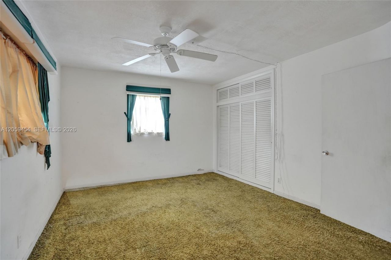 420 SW 71st Way, Pembroke Pines, FL 33023 Photo