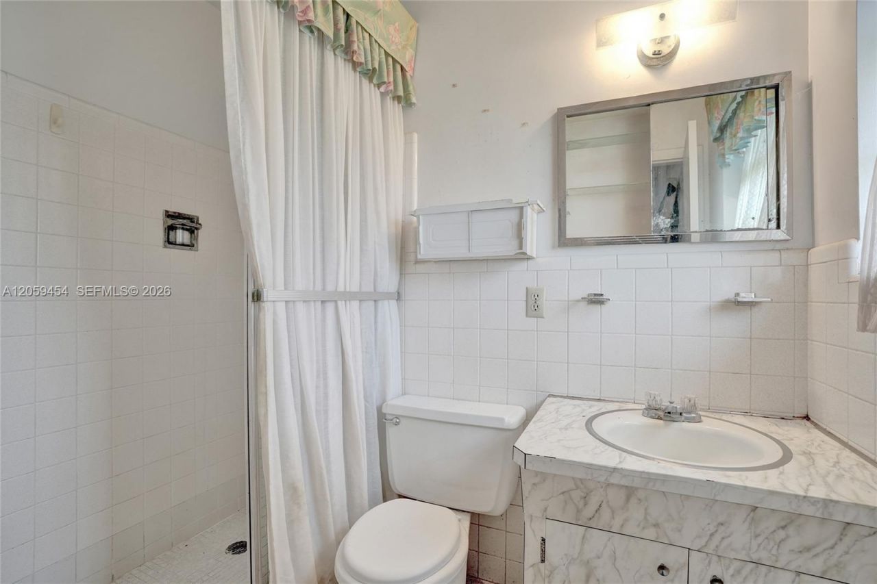 420 SW 71st Way, Pembroke Pines, FL 33023 Photo