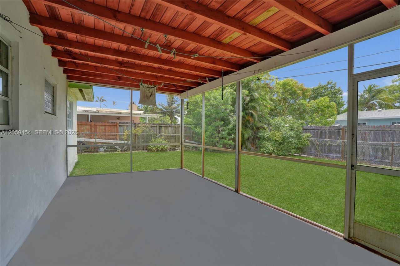 420 SW 71st Way, Pembroke Pines, FL 33023 Photo