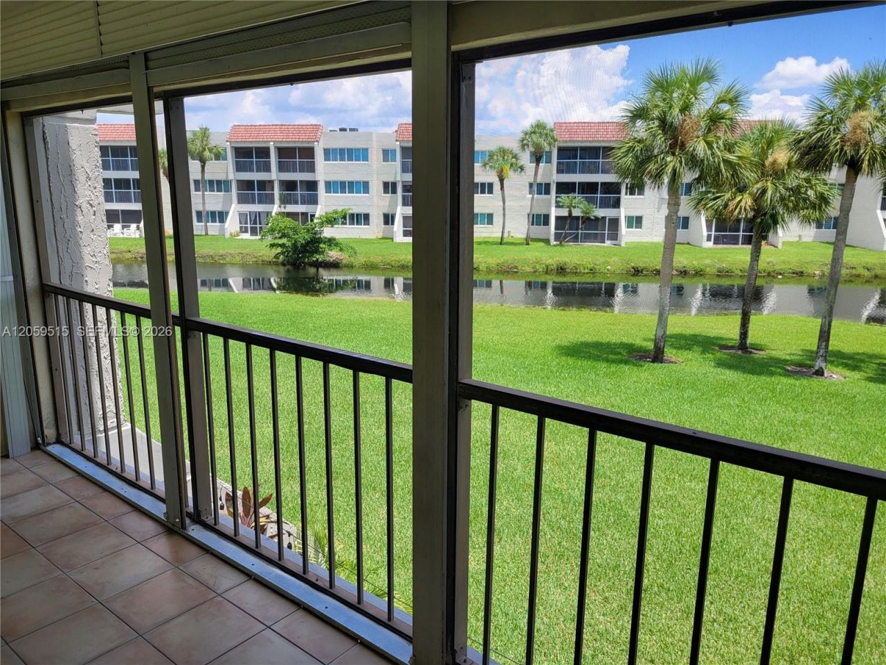 230 Lakeview Dr , Unit 207, Weston, FL 33326 Photo